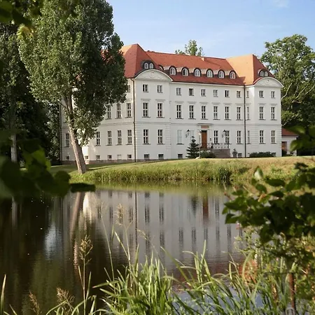 Отель Schloss Wedendorf